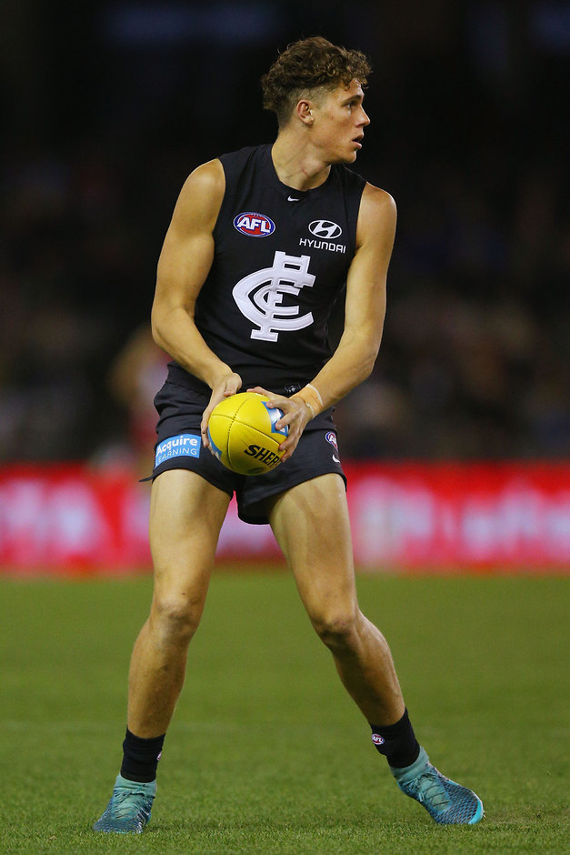 AFL 2016 Rd 02 - Carlton v Sydney MELBOURNE, AUSTRALIA - APRIL 03: Charlie Curnow of the Blues looks upfield during the round two match between the Carlton Blues and Sydney Swans at Etihad Stadium on April 3, 2016 in Melbourne, Australia. (Photo by Michael Dodge/AFL Media/Getty Images)